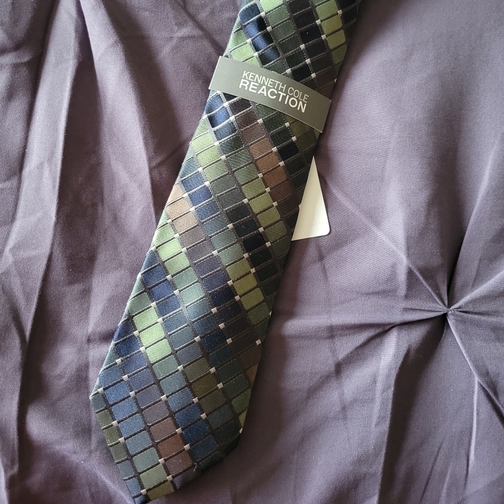 Kenneth Cole Silk Tie